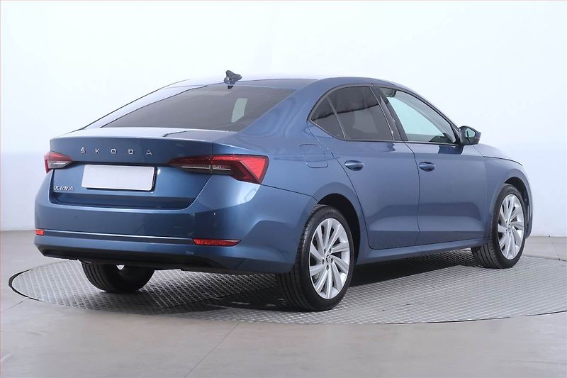 Škoda Octavia (2021) 1.5 TSI - fotka 5 z 23