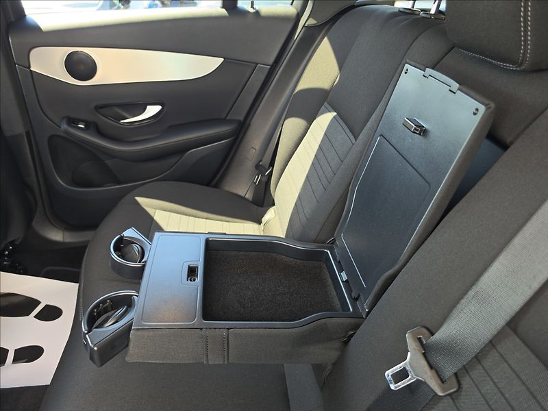 Mercedes-Benz GLC 2,0 CRDi 200D 4MATIC NAVI KAME - fotka 25 z 41