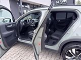 Volvo XC40 B4 FWD // ULTRA // REZERVACE - náhled 10