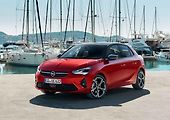 Také 3,2 litru nafty spotřebovává vznětová verze Opelu Corsa. Je za 379 990 Kč