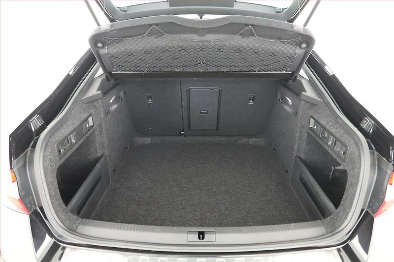 Škoda Superb (2020) 2.0 TDI - fotka 17 z 18