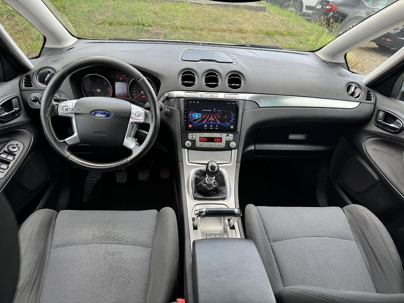 Ford S-MAX 2.0 D 7 MIST - fotka 13 z 20
