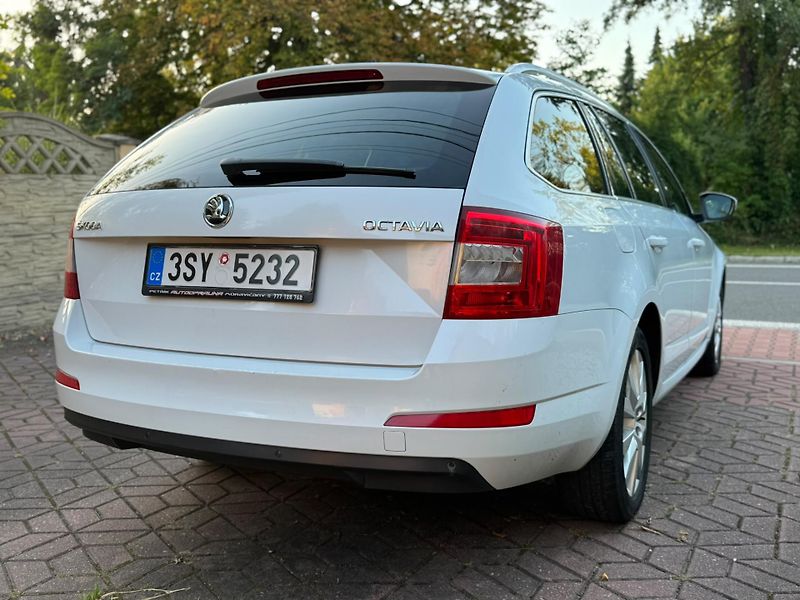 Škoda Octavia 2.0TDi STYLE 1.MAJ DPH ROZVODY - fotka 16 z 25