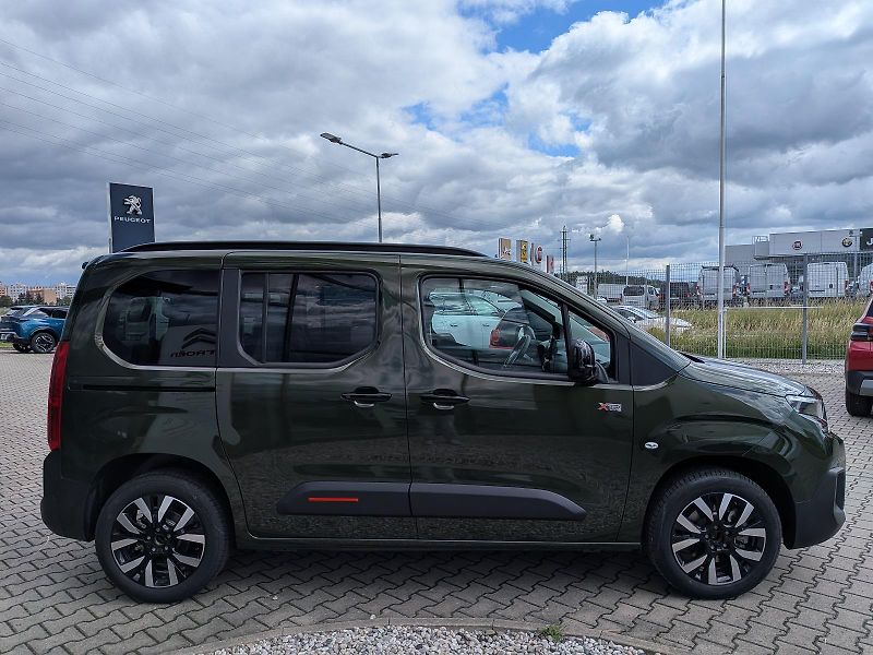 Citroën Berlingo (2026) MAX Diesel 130k Manual - fotka 9 z 12
