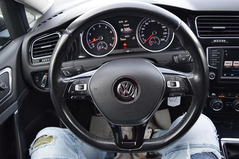 Volkswagen Golf Variant (2016) 1.4TSI 110kw COMFORTLINE TAŽNÉ - fotka 29 z 45