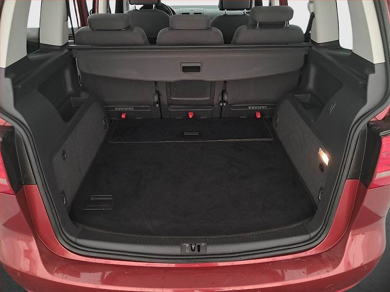 Volkswagen Touran (2014) 1.6 TDI, Serv.kniha, Xenony - fotka 14 z 18
