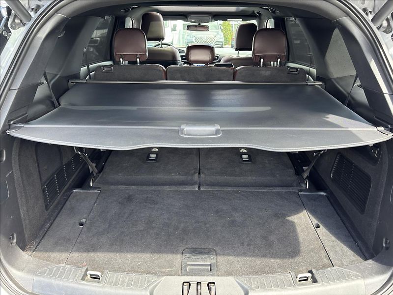 Ford Explorer 3,0 V6 PHEV Platinum AWD 7Míst - fotka 62 z 65
