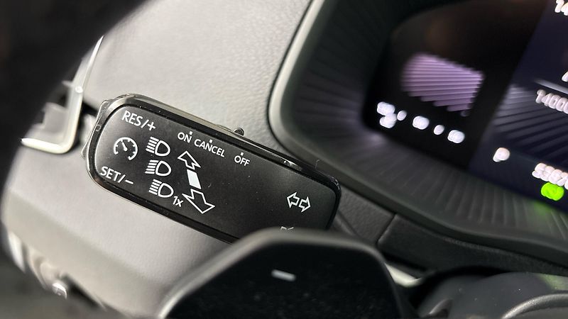 Škoda Karoq 2.0 TDI DSG 4x4 Style - fotka 14 z 28