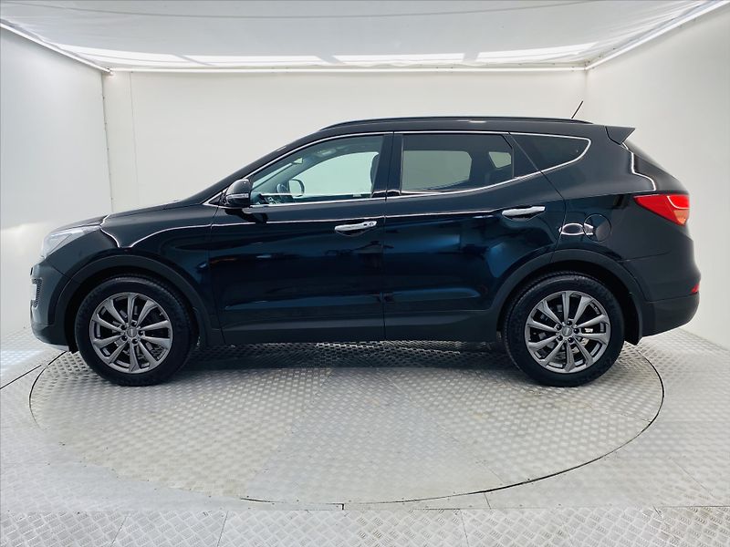 Hyundai Santa Fe 2,2 CRDi 145kW Style 4x4 - fotka 3 z 27
