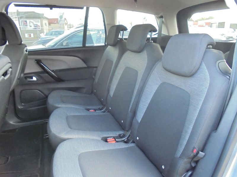 Citroën C4 SpaceTourer (2019) 1.5 HDI- 7. MÍST - fotka 13 z 14