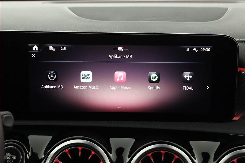 Mercedes-Benz CLA (2025) 200, Progressive - fotka 19 z 27