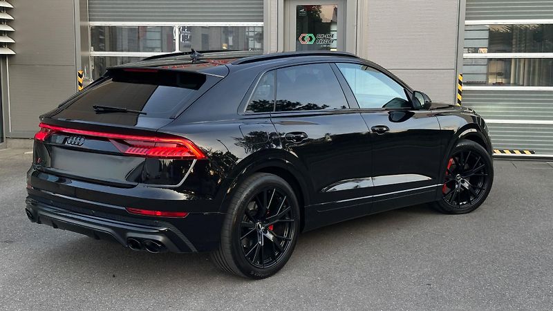 Audi SQ8 4,0 TDI  ČR - fotka 5 z 25