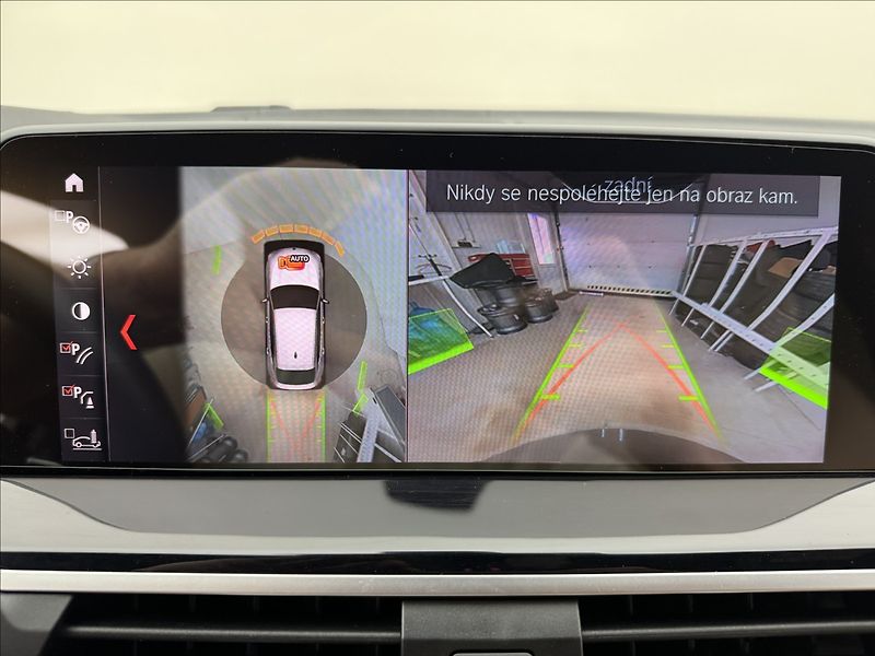 BMW X4 3,0 M40d DPH HUD 360° H/K CZ - fotka 25 z 49