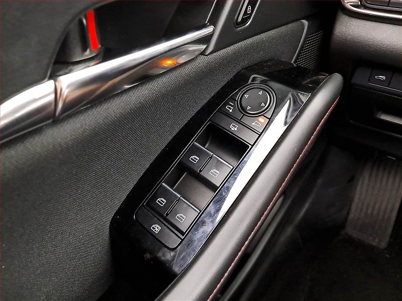 Mazda CX-30 (2024) e-Skyactiv 2.5 - fotka 20 z 21