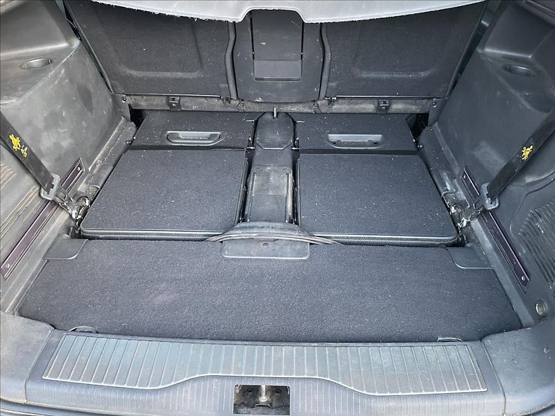 Opel Zafira 1,9 CDTI*88kW*7.míst*Servis - fotka 28 z 36