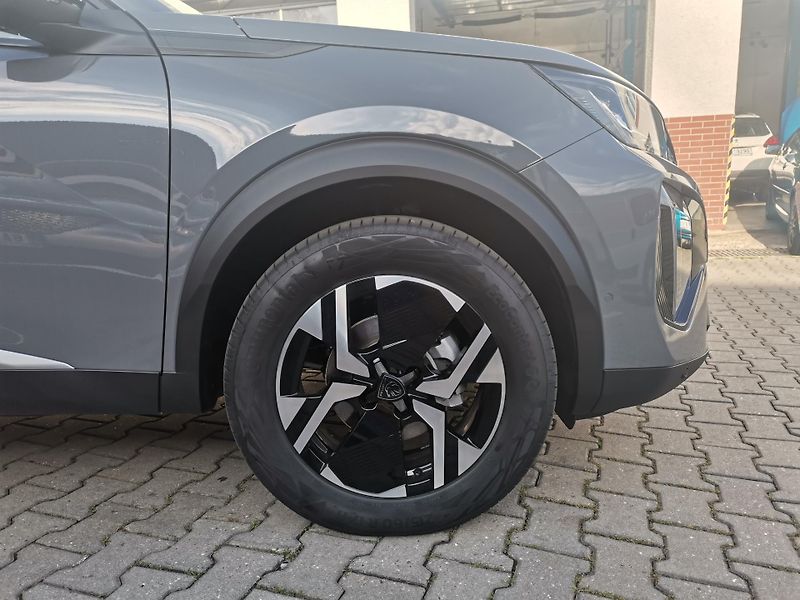 Peugeot 2008 ALLURE Hybrid 145 e-DCS6 - fotka 12 z 13
