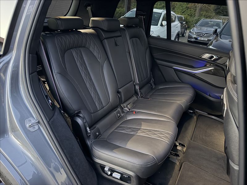 BMW X7 40d Msport X-drive - fotka 31 z 43