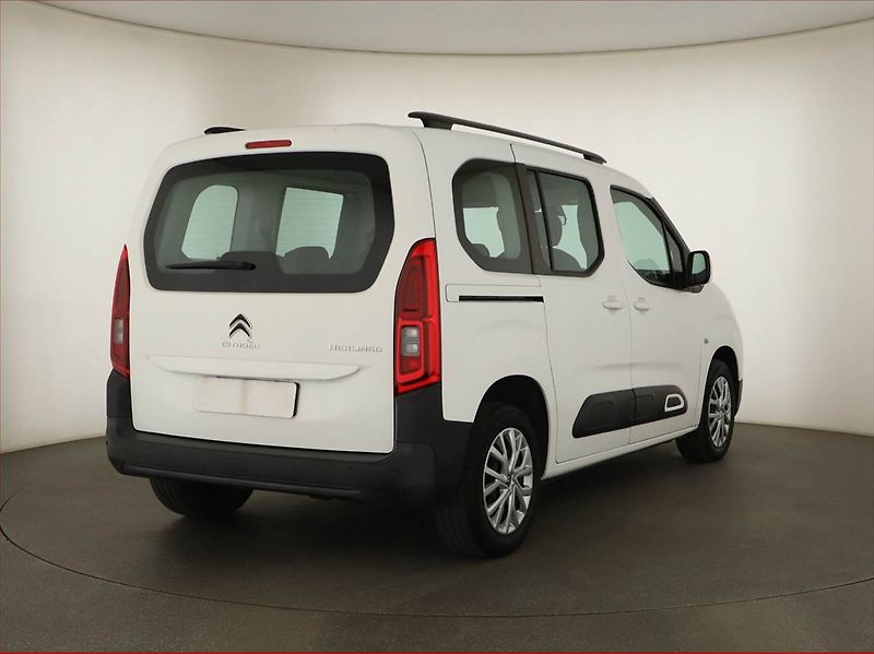Citroën Berlingo (2019) Feel 1.5 BlueHDi, 5Míst, ČR - fotka 5 z 12