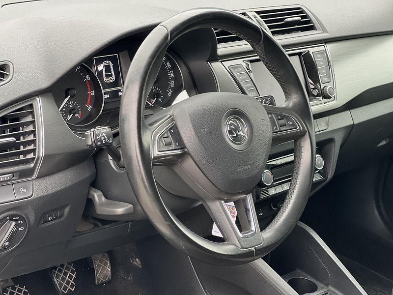 Škoda Fabia JOY 1.0MPi 55kw KLIMA NAVI ALU - fotka 14 z 47