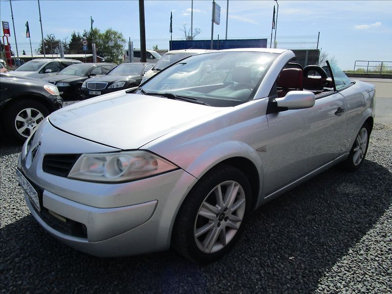 Renault Mégane 2.0T 16V, Cabrio - fotka 1 z 47