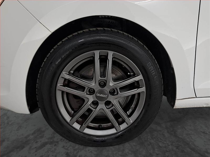 Škoda Rapid (2013) 1.2 TSI, ČR,1.maj - fotka 14 z 18