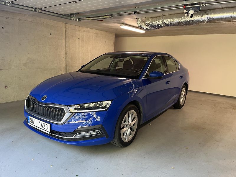 Škoda Octavia 2.0 TDI DSG Style, 1.majitel - fotka 3 z 29