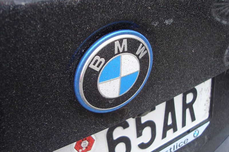 BMW Řada 5 (2021) 530e Xdrive, ČR, 1.Maj.S.Kn. - fotka 16 z 65