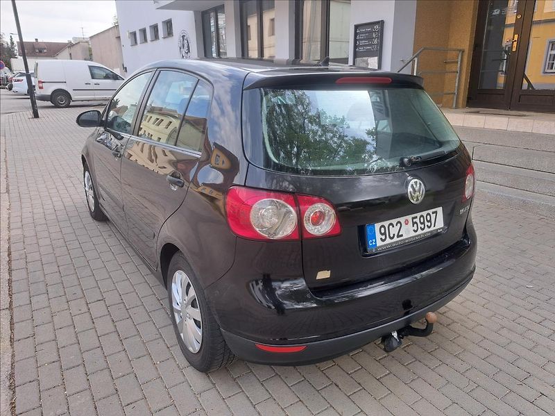 Volkswagen Golf Plus 1,6 FSI - fotka 7 z 36