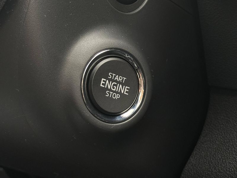 Škoda Karoq (2025) Sportline 7DSG 2,0 TDI - fotka 16 z 23