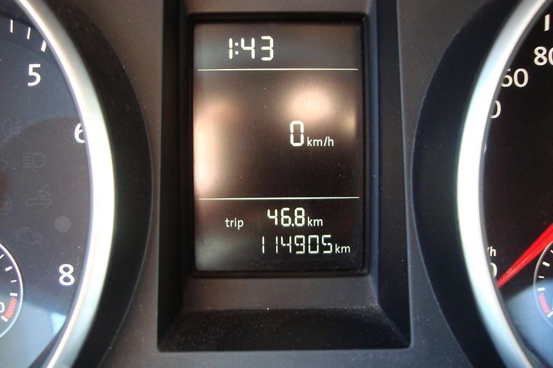 Volkswagen Golf (2011) VI,1.2TSi,ČR,Serv.Kn,114tis.km - fotka 68 z 75