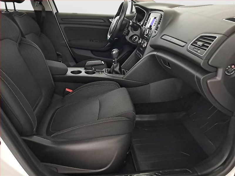 Renault Mégane (2017) 1.6 SCe, Serv.kniha, Tempomat - fotka 9 z 14