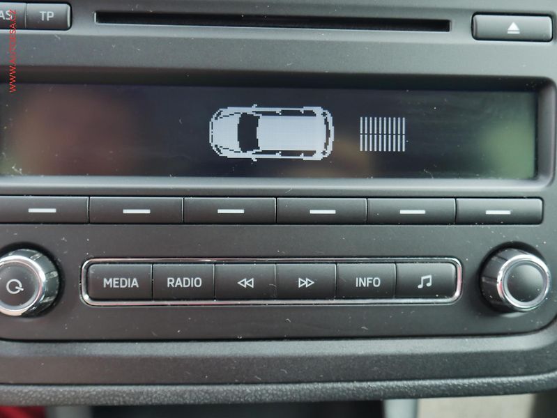 Škoda Roomster (2014) 1.2TSi, Ambiente - fotka 14 z 16