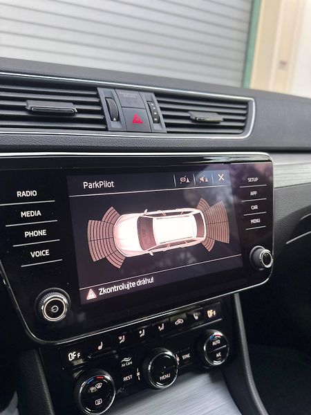 Škoda Superb (2020) III 2.0 TDI 110KW 2020 1MAJITE - fotka 15 z 24