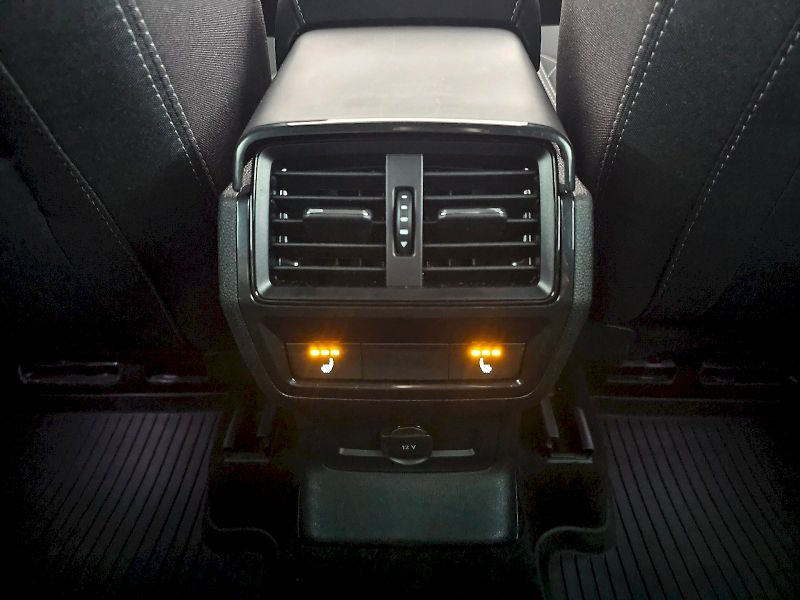 Škoda Karoq (2025) 2.0TDi 4X4 DSG SPORTLINE WEBAS - fotka 23 z 32