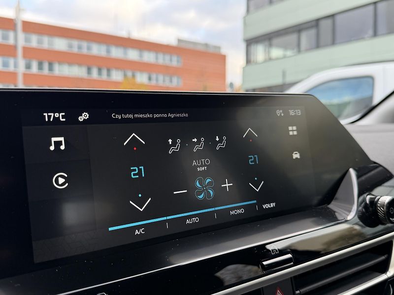 Citroën C4 (2025) PLUS PureTech 130k EAT8 - fotka 26 z 37