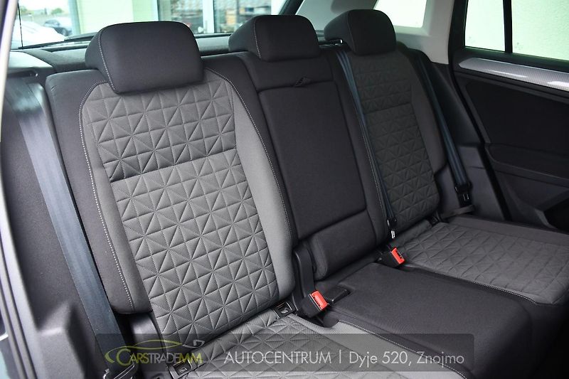 Volkswagen Tiguan 2.0TDi DSG NAVI TAŽNÉ ČR 1.M - fotka 19 z 53