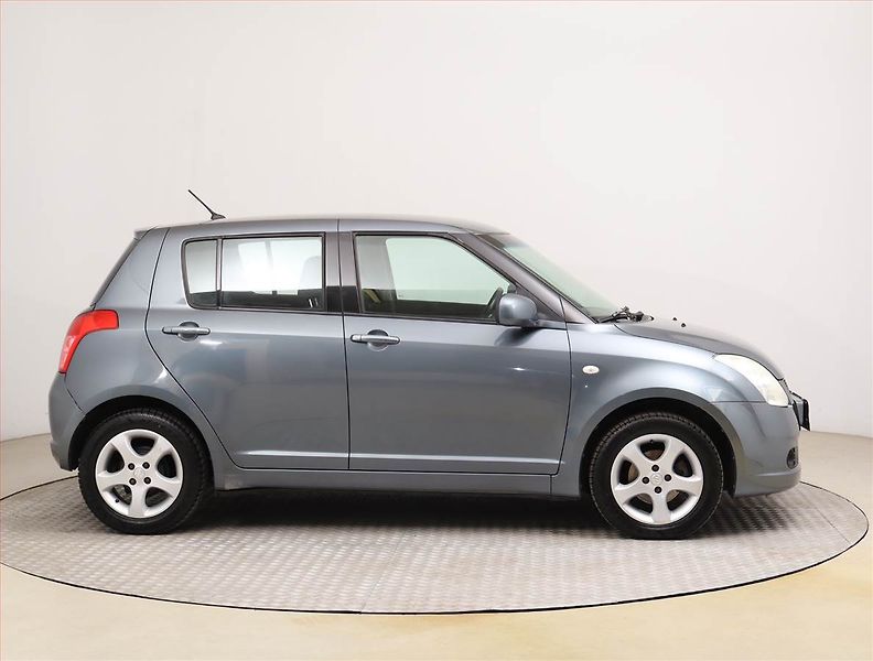 Suzuki Swift (2008) 1.3 i, 4X4, Serv.kniha, Tažné - fotka 6 z 19