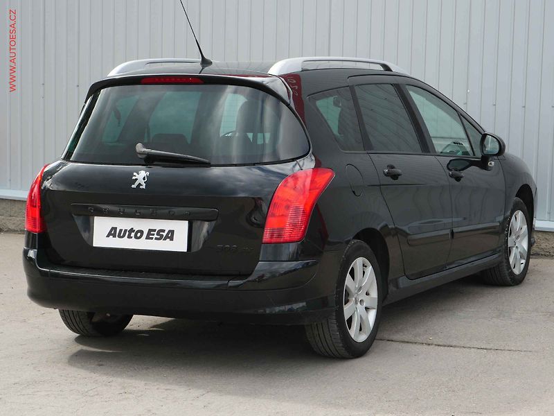 Peugeot 308 (2008) 1.6 HDi, Panorama - fotka 4 z 16