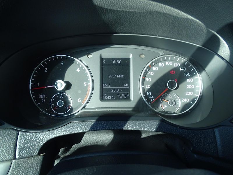 Volkswagen Sharan (2011) - fotka 13 z 20