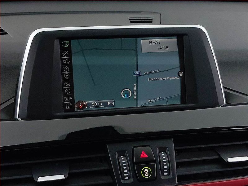 BMW X1 (2016) sDrive18d, Automat, Serv.kniha - fotka 20 z 21