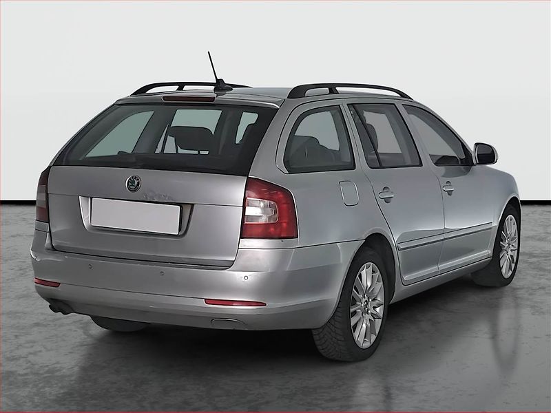 Škoda Octavia (2011) Laurin&Klement 2.0 TDI, 4X4 - fotka 5 z 22