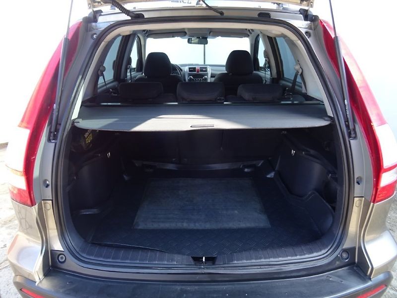 Honda CR-V (2008) 2.2CDTi,103kW,4X4,s.kniha - fotka 19 z 22
