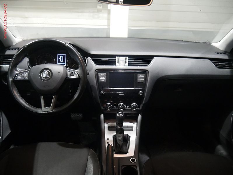 Škoda Octavia (2018) 1.6 TDi, 2.maj,ČR, Ambition - fotka 8 z 17