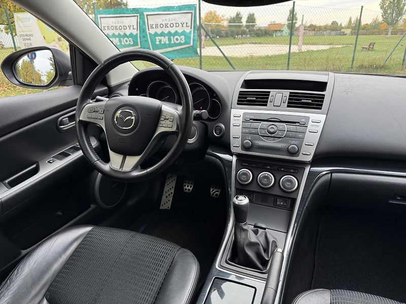 Mazda 6 2.5 Dynamic - fotka 26 z 34