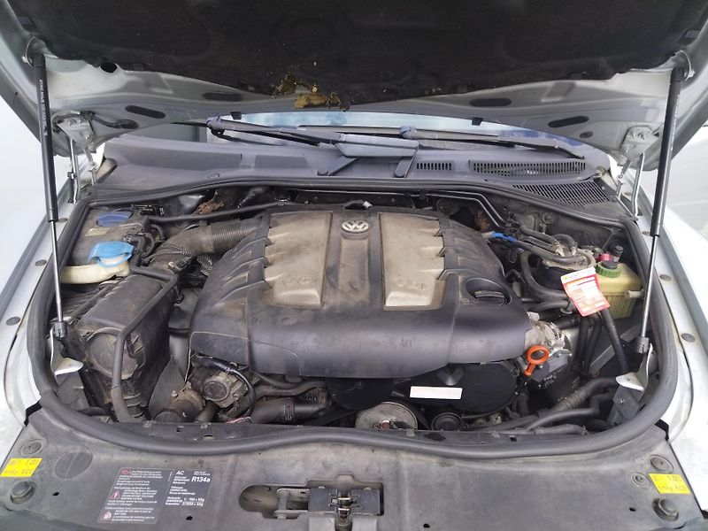 Volkswagen Touareg A 3,0 TDI - fotka 23 z 23