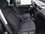 Škoda Superb (2011) Comfort 2.0 TDI, Automat, Navi - náhled 9