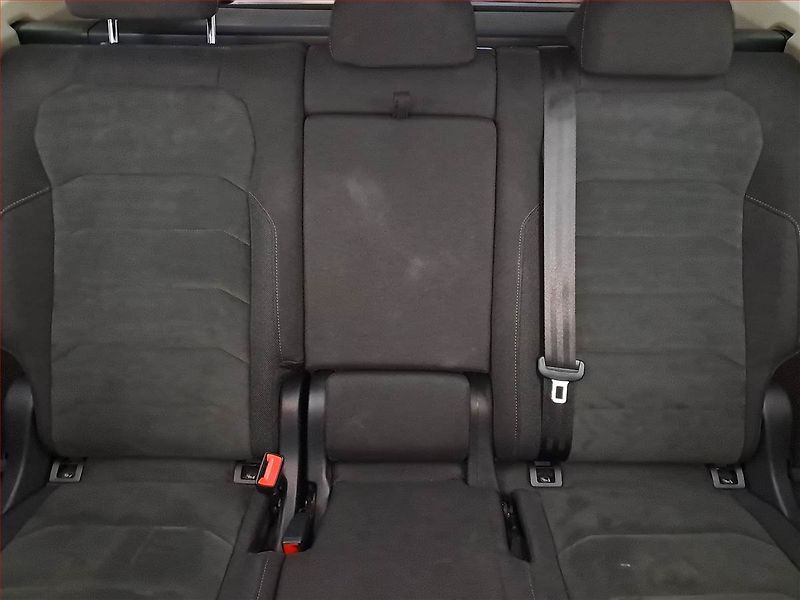 Volkswagen Tiguan Allspace (2019) Highline 2.0 TDI, ČR,1.maj - fotka 10 z 22