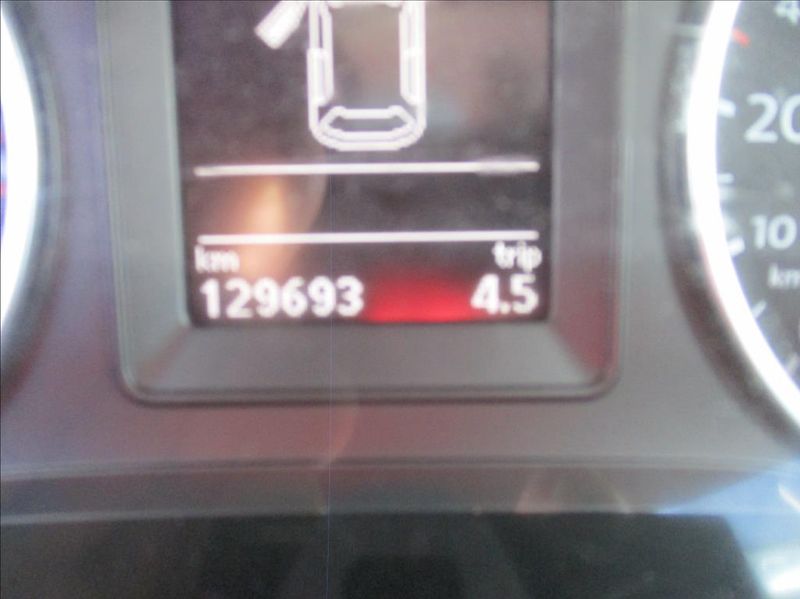 Volkswagen Tiguan 1,4 TSi, aut klima,serv.kn. - fotka 14 z 38