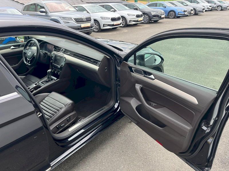 Volkswagen Passat (2015) 2.0 TDI / 176 kW 4x4 - fotka 14 z 28