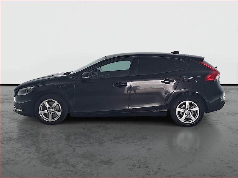 Volvo V40 (2016) 2.0 D2, Automat, Serv.kniha - fotka 3 z 17